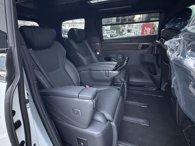 TOYOTA ALPHARD HYBRID 4WD 2025 Image 31