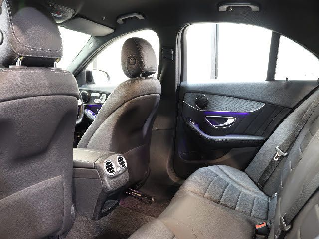 MERCEDES BENZ C CLAS 2018 Image 31