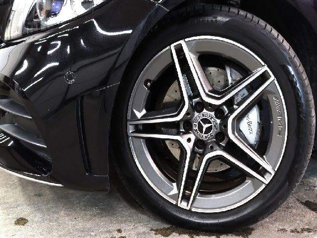 MERCEDES BENZ C CLAS 2018 Image 31