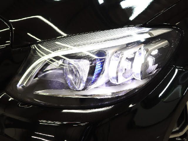 MERCEDES BENZ C CLAS 2018 Image 31