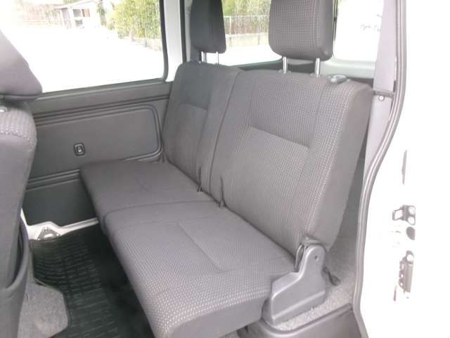 DAIHATSU HIJET CARGO 4WD 2018 Image 31