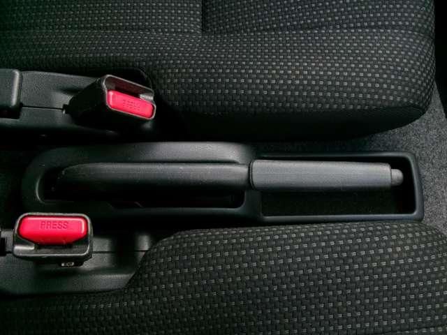 DAIHATSU HIJET CARGO 4WD 2018 Image 31