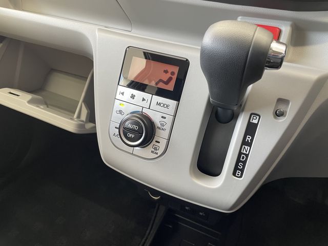 DAIHATSU MIRA E:S 2022 Image 31