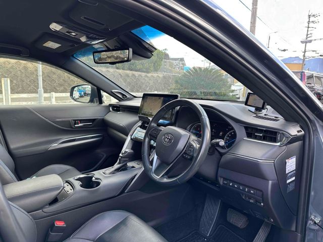 TOYOTA HARRIER HYBRID 2022 Image 31