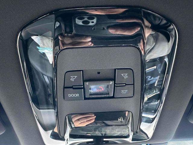 TOYOTA HARRIER HYBRID 2022 Image 31