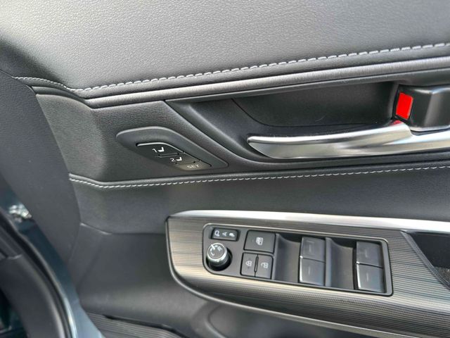 TOYOTA HARRIER HYBRID 2022 Image 31