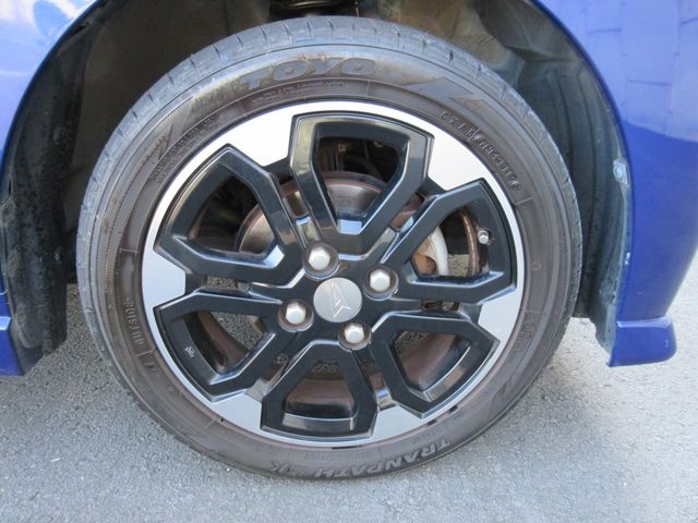 DAIHATSU MOVE CUSTOM 2015 Image 31