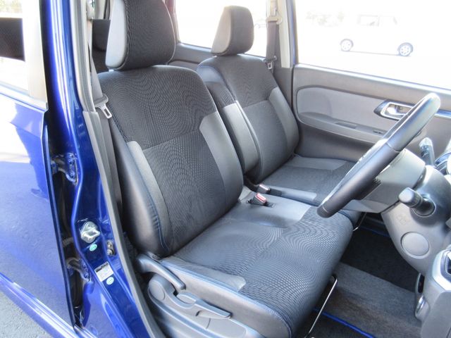 DAIHATSU MOVE CUSTOM 2015 Image 31