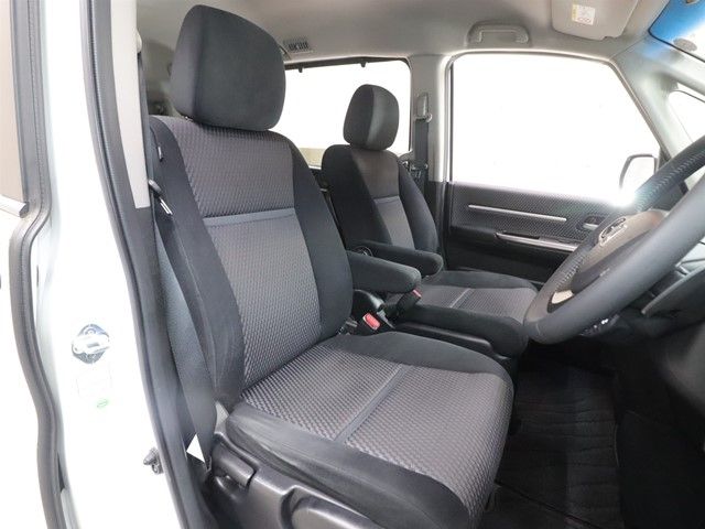 HONDA STEPWAGON SPADA 2016 Image 31