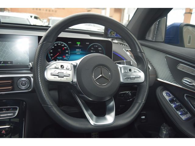 MERCEDES BENZ EQC 2020 Image 31