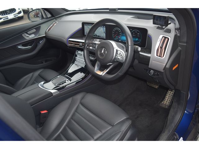 MERCEDES BENZ EQC 2020 Image 31