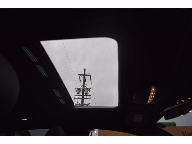 MERCEDES BENZ EQC 2020 Image 31