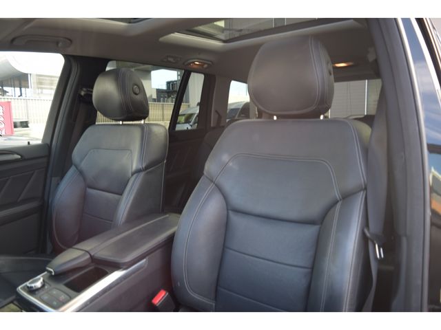 MERCEDES BENZ GL CLA 2016 Image 31