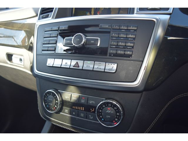 MERCEDES BENZ GL CLA 2016 Image 31