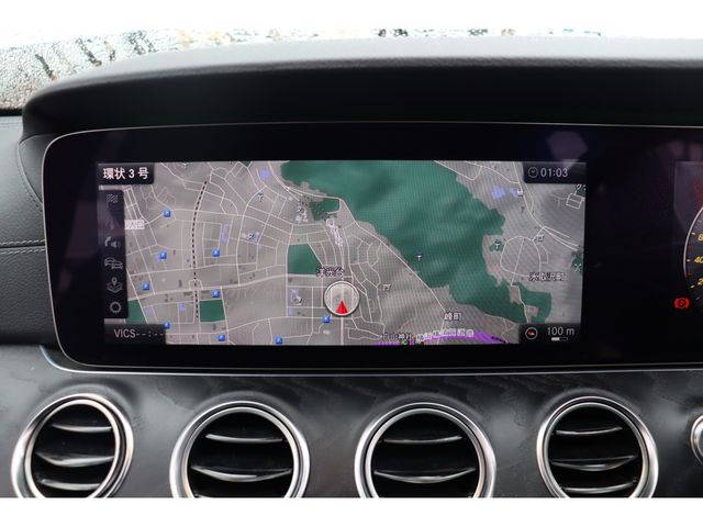 MERCEDES BENZ E CLAS 2018 Image 31