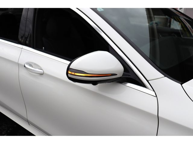 MERCEDES BENZ E CLAS 2018 Image 31