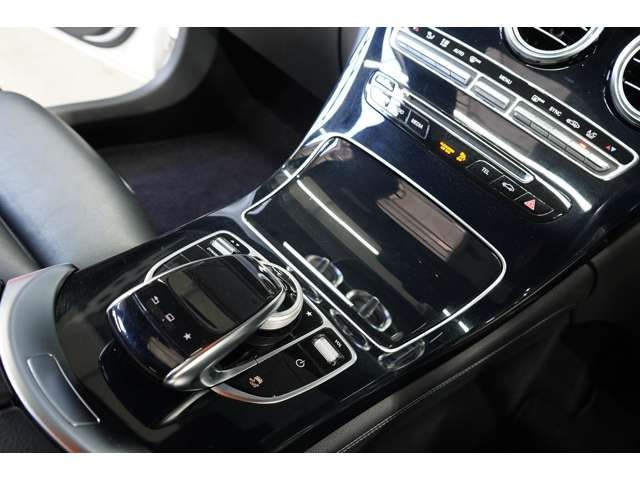 MERCEDES BENZ GLC CL 2016 Image 31