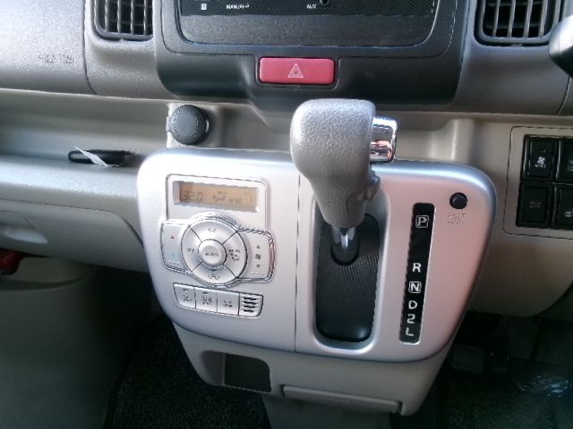 NISSAN NV100 CLIPPER RIO 4W 2020 Image 31