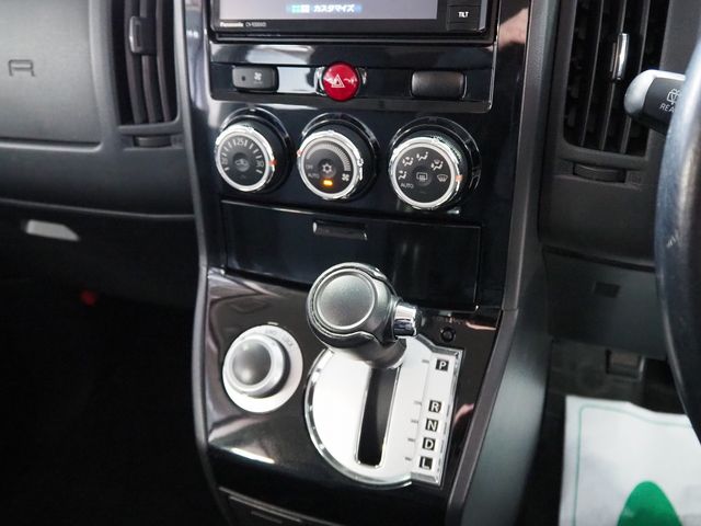 MITSUBISHI DELICA D:5 4WD 2014 Image 31