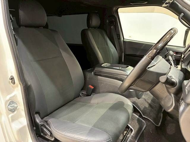 TOYOTA HIACE VAN 2WD 2021 Image 31