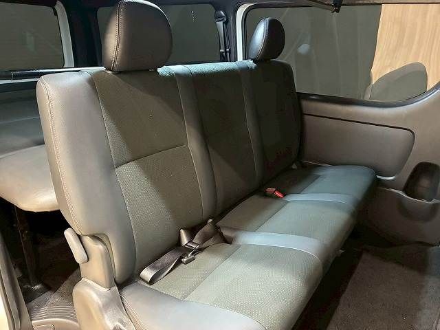 TOYOTA HIACE VAN 2WD 2021 Image 31