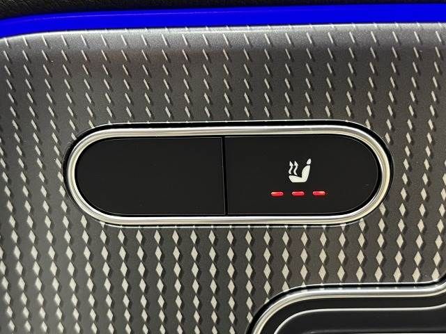 MERCEDES BENZ EQA 2021 Image 31