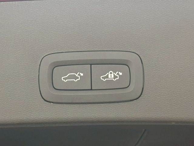 VOLVO XC40 2020 Image 31