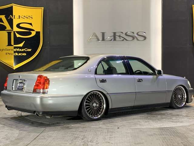 TOYOTA CROWN MAJESTA 2001 Image 31