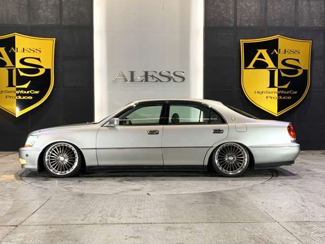 TOYOTA CROWN MAJESTA 2001 Image 31