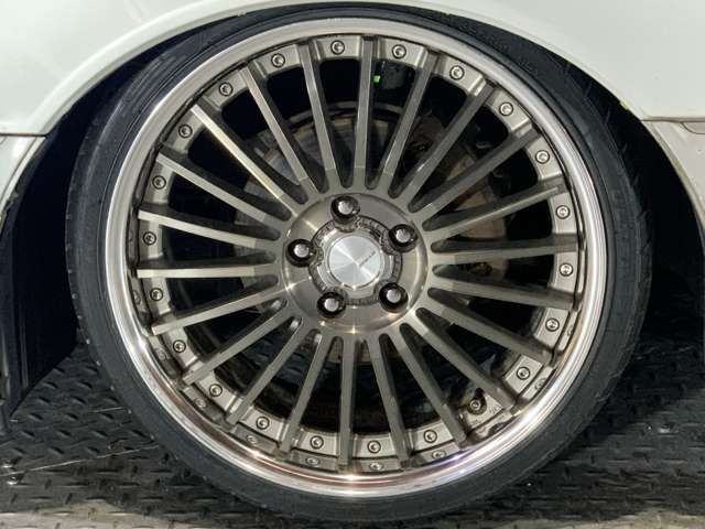 TOYOTA CROWN MAJESTA 2001 Image 31