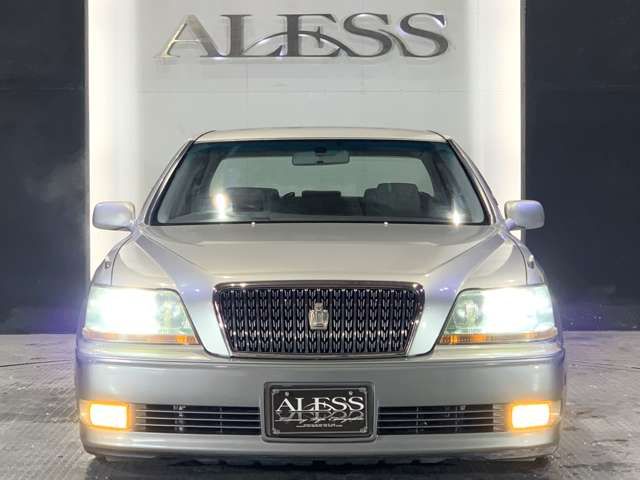 TOYOTA CROWN MAJESTA 2001 Image 31