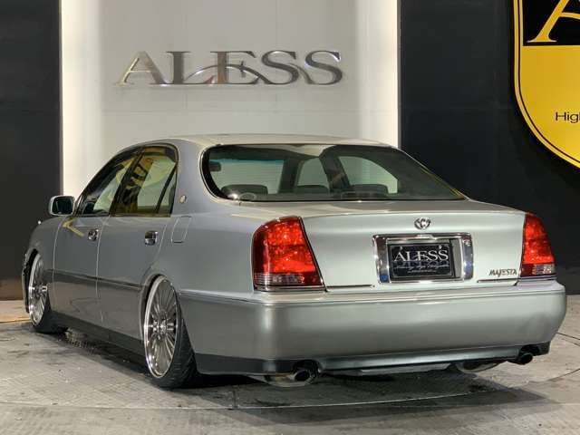 TOYOTA CROWN MAJESTA 2001 Image 31