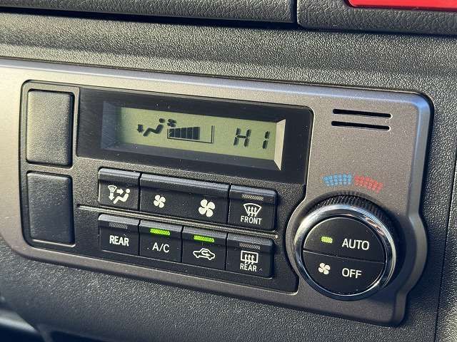 TOYOTA REGIUSACE VAN 2WD 2016 Image 31