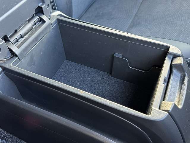 TOYOTA REGIUSACE VAN 2WD 2016 Image 31