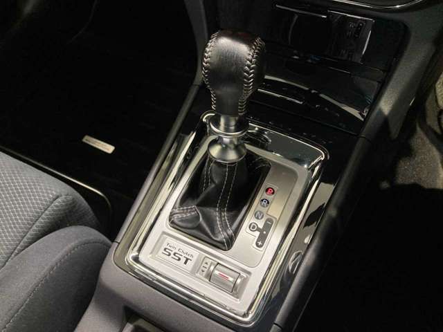 MITSUBISHI LANCER  4WD 2012 Image 31