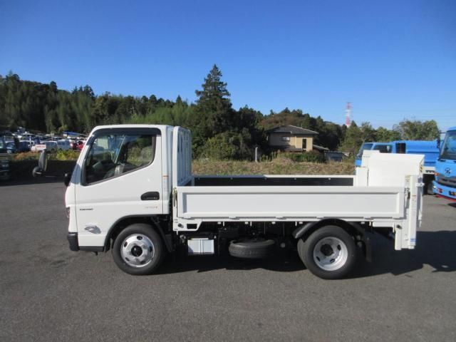 MITSUBISHI CANTER 2025 Image 31