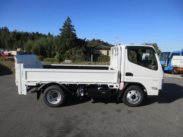 MITSUBISHI CANTER 2025 Image 31