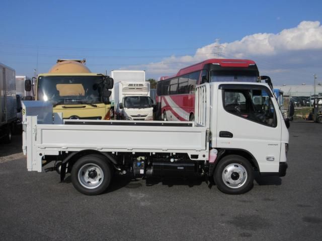 MITSUBISHI CANTER 2025 Image 31