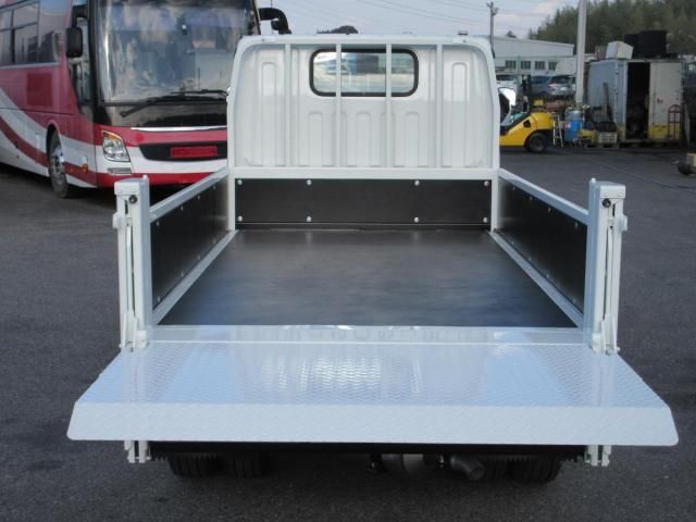 MITSUBISHI CANTER 2025 Image 31