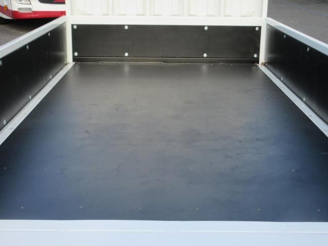 MITSUBISHI CANTER 2025 Image 31