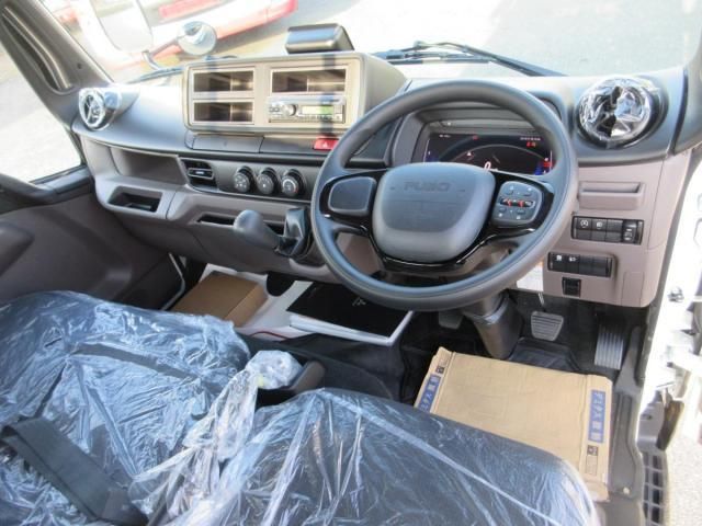 MITSUBISHI CANTER 2025 Image 31