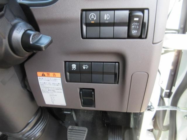 MITSUBISHI CANTER 2025 Image 31