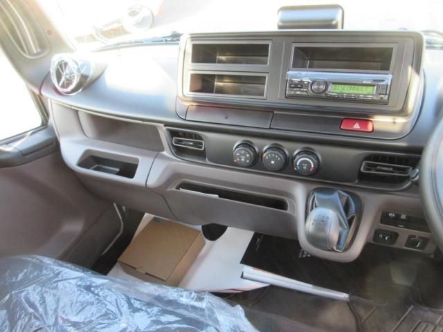 MITSUBISHI CANTER 2025 Image 31