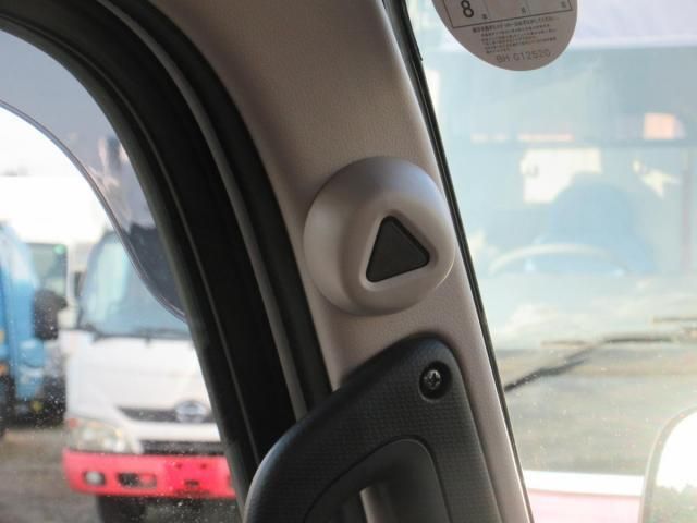 MITSUBISHI CANTER 2025 Image 31