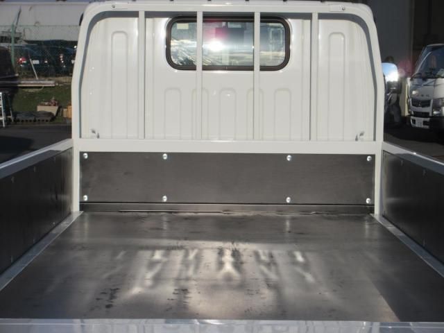 MITSUBISHI CANTER 2025 Image 31