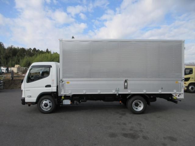 MITSUBISHI CANTER 2025 Image 31