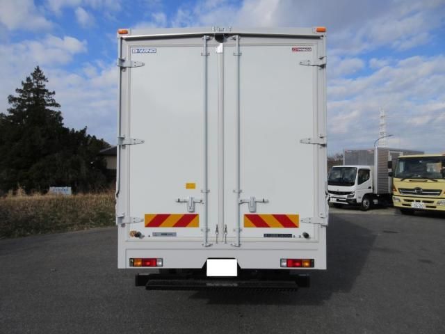 MITSUBISHI CANTER 2025 Image 31