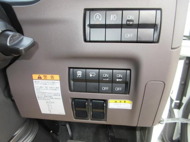 MITSUBISHI CANTER 2025 Image 31