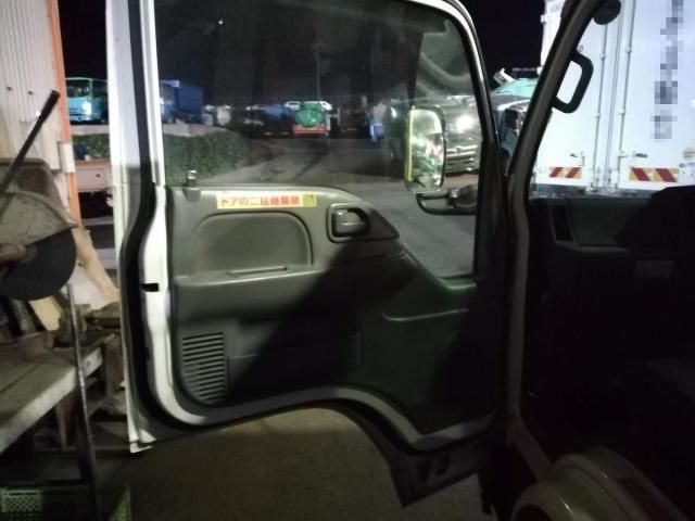 ISUZU ELF 2015 Image 31