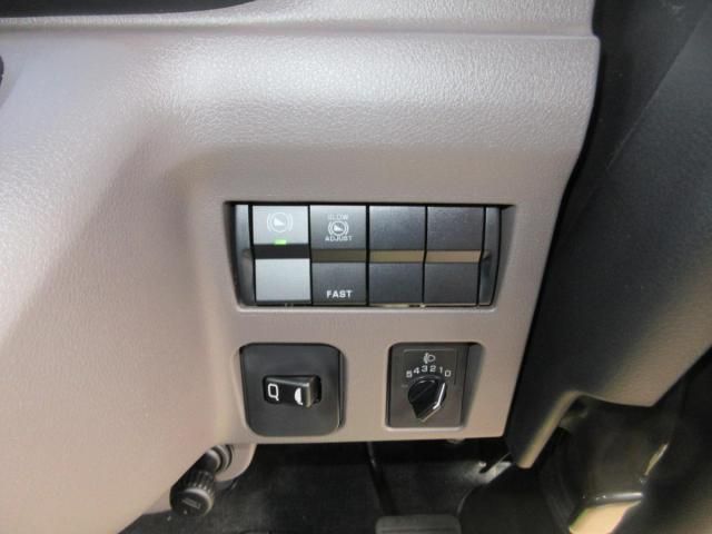 MITSUBISHI CANTER 2025 Image 31